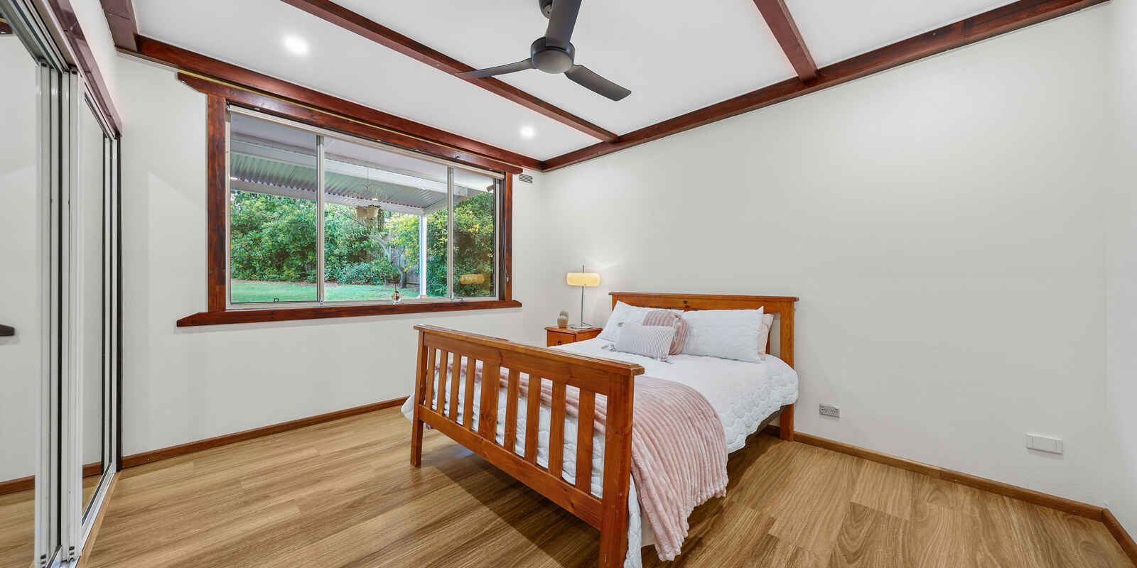 137 LONGHURST ROAD Minto 137 LONGHURST ROAD Minto