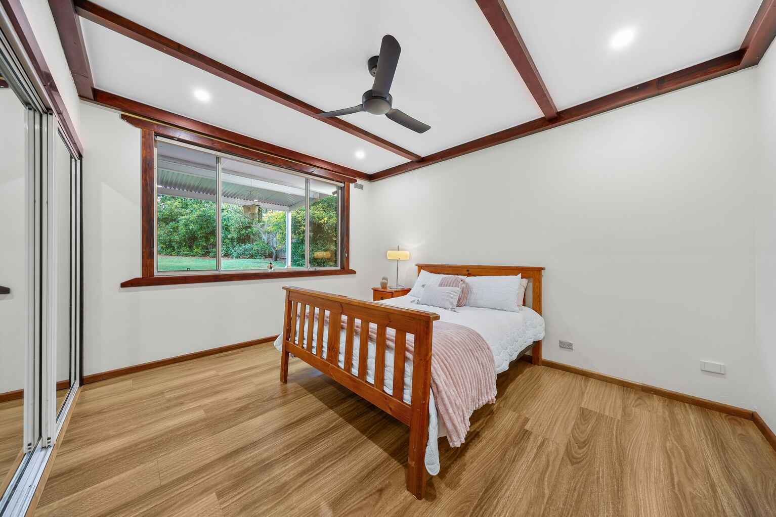 137 LONGHURST ROAD Minto 137 LONGHURST ROAD Minto