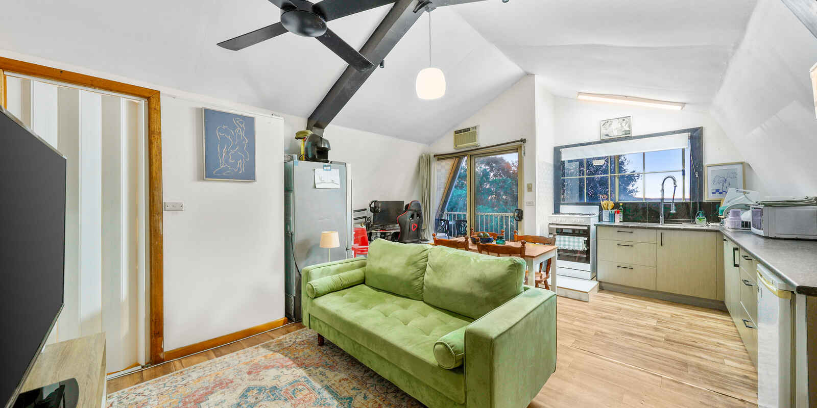 137 LONGHURST ROAD Minto 137 LONGHURST ROAD Minto