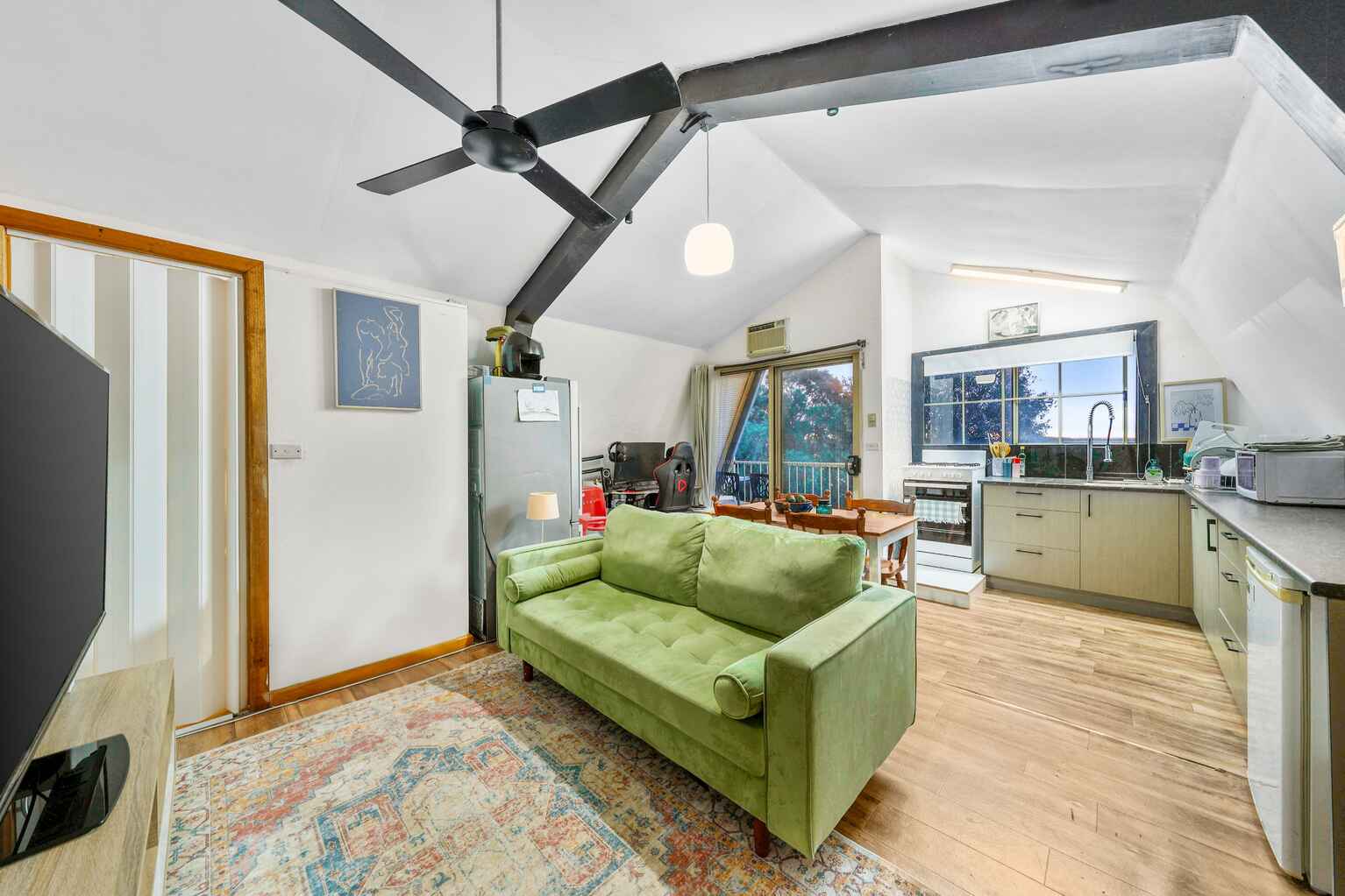 137 LONGHURST ROAD Minto 137 LONGHURST ROAD Minto