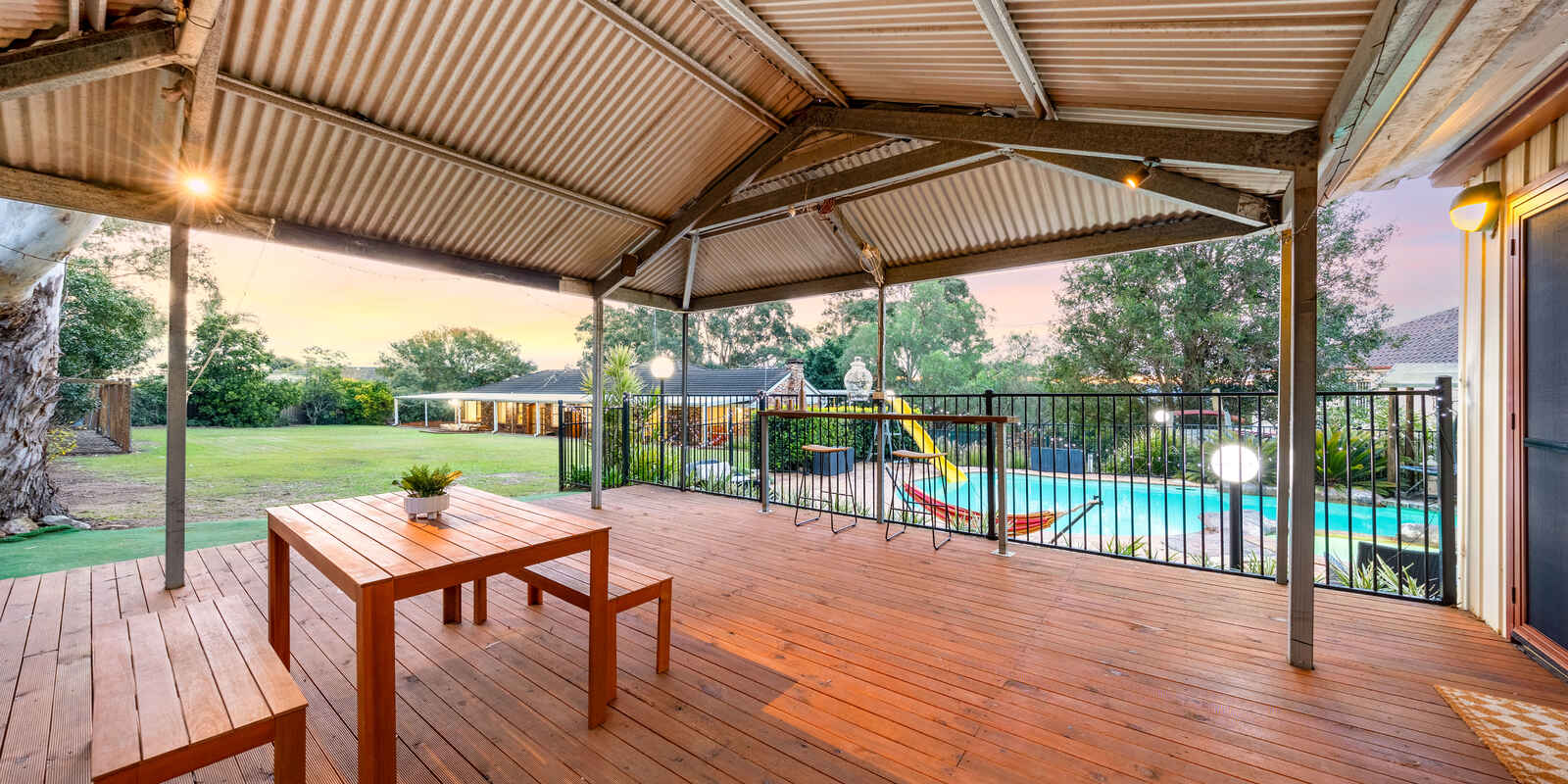 137 LONGHURST ROAD Minto 137 LONGHURST ROAD Minto