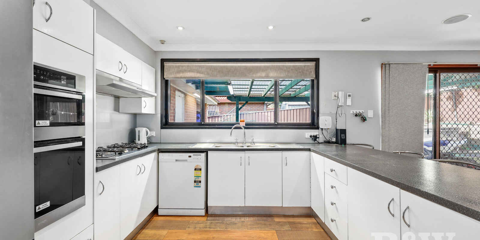 52 MIDLOTHIAN ROAD St Andrews 52 MIDLOTHIAN ROAD St Andrews