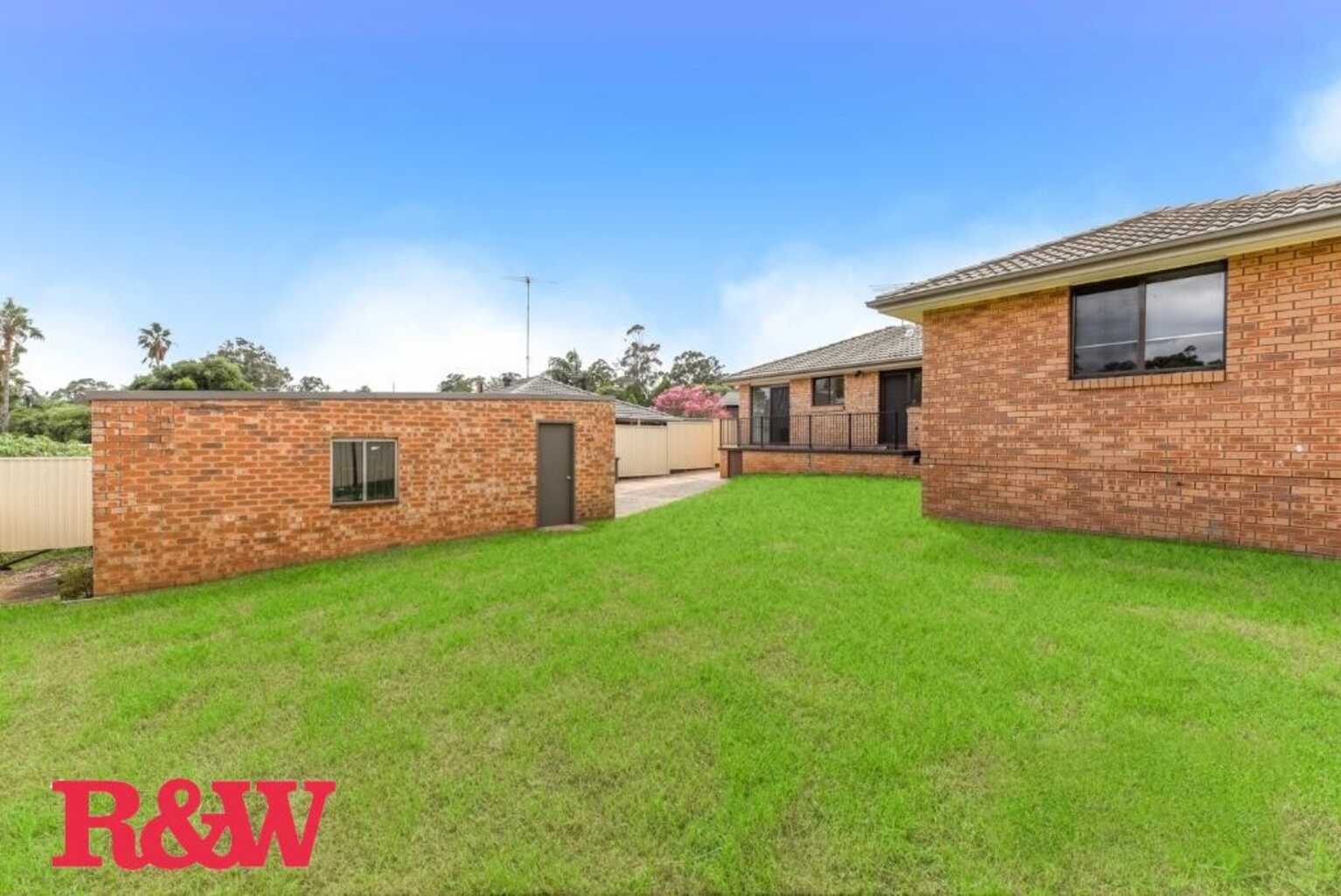 39 Randall Avenue Minto