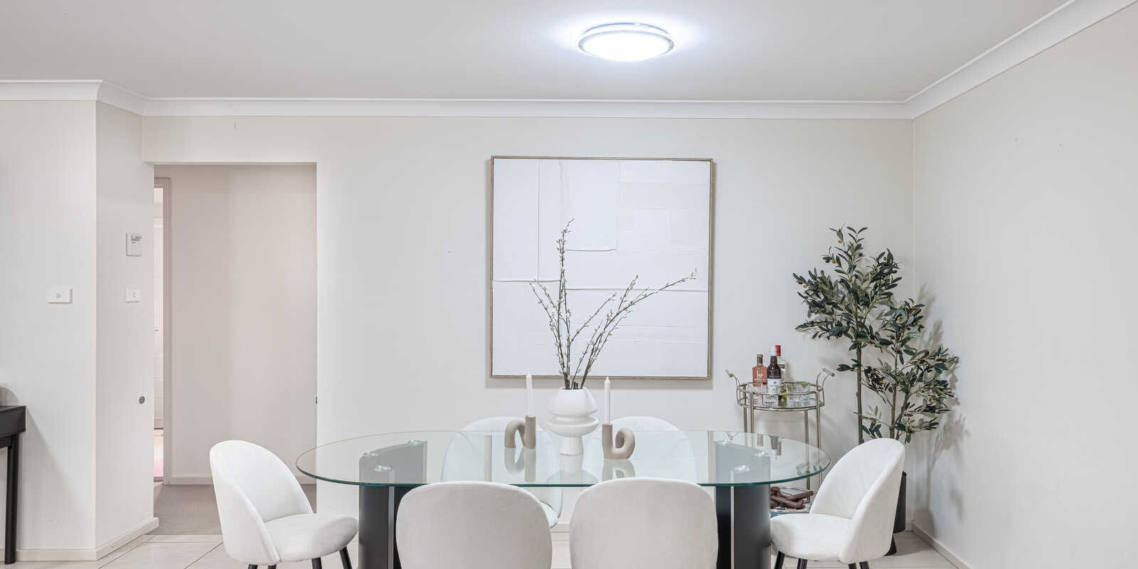 24 MATTHEWS SQUARE Ingleburn 24 MATTHEWS SQUARE Ingleburn