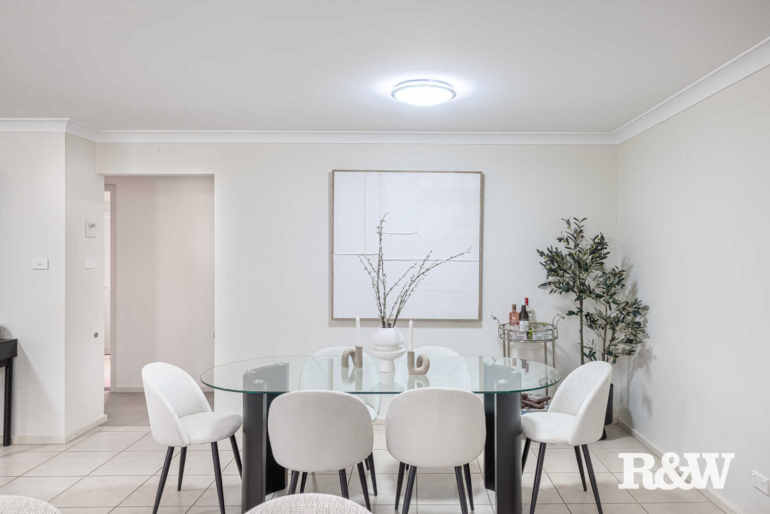 24 MATTHEWS SQUARE Ingleburn 24 MATTHEWS SQUARE Ingleburn