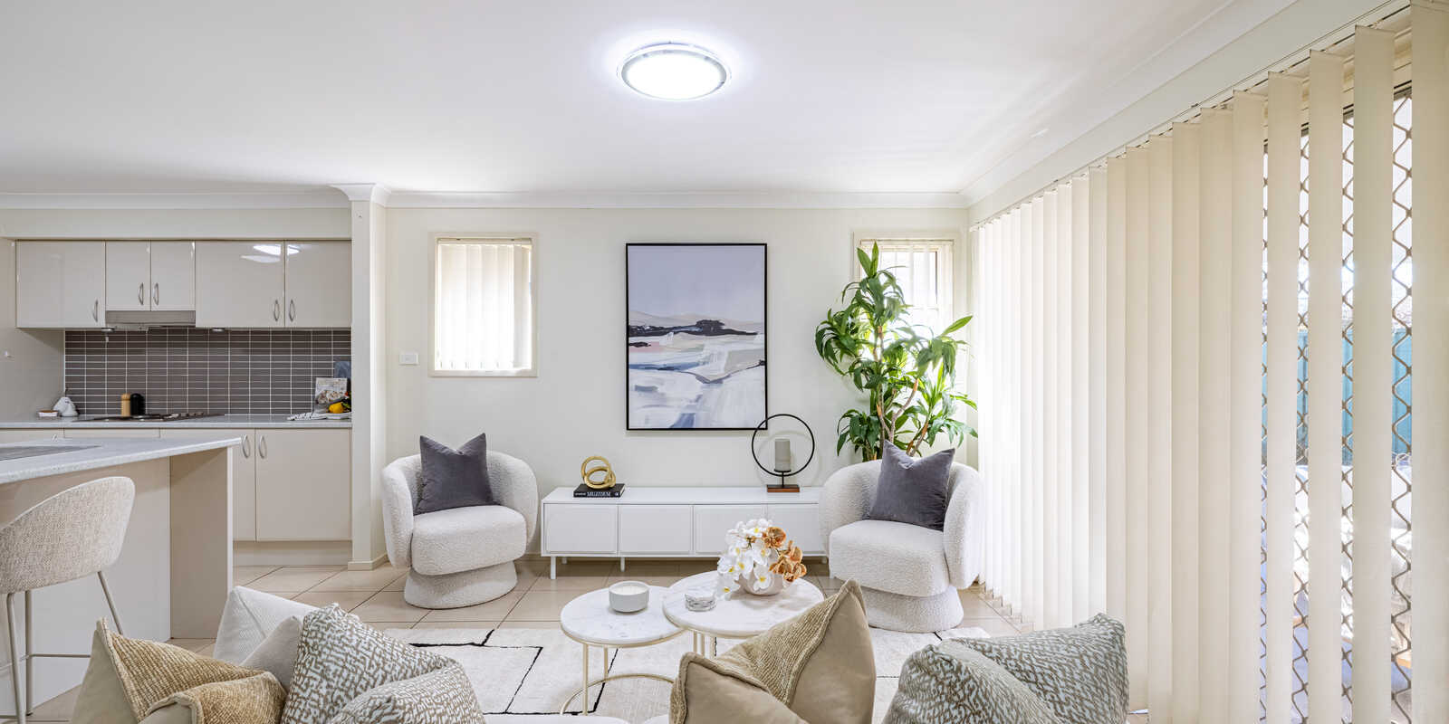 24 MATTHEWS SQUARE Ingleburn 24 MATTHEWS SQUARE Ingleburn