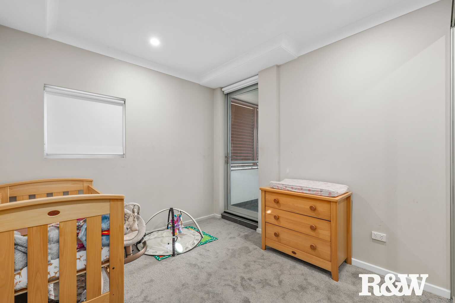 21/47 STOWE AVENUE Campbelltown