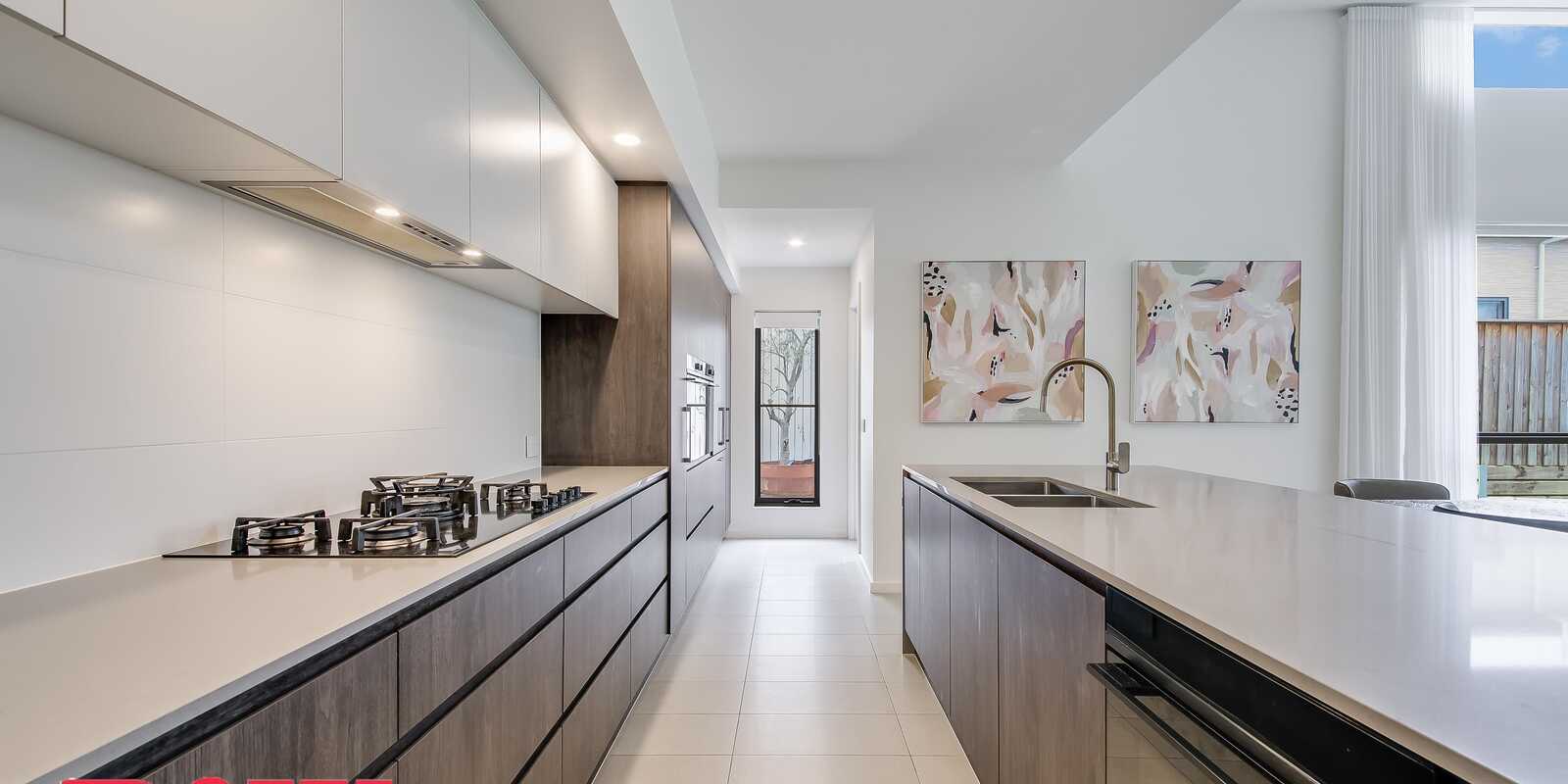 9 Hewitson Court Gledswood Hills