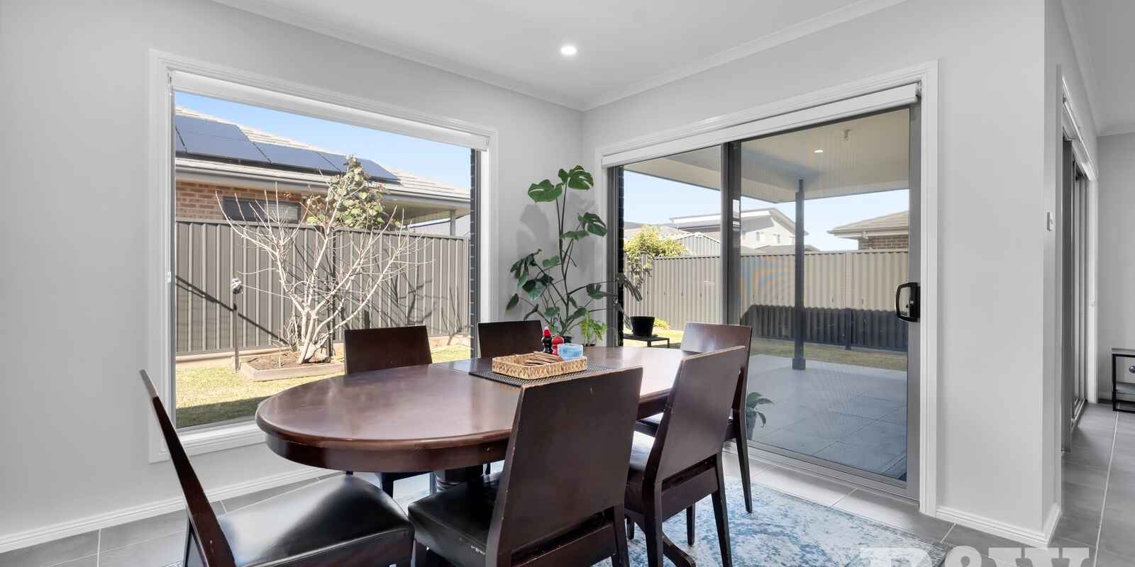25 GLORY LOOP Catherine Field