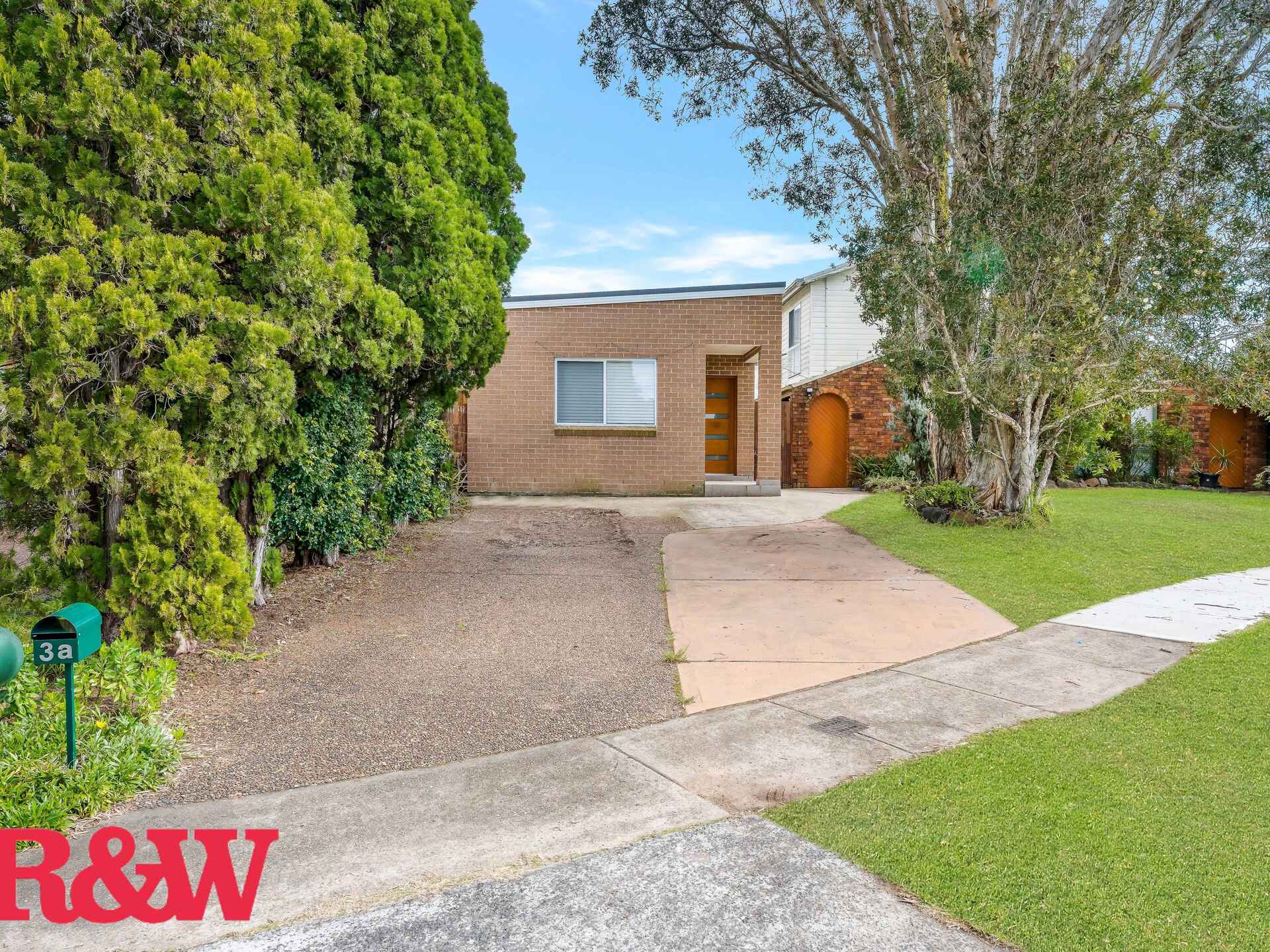 3A Leura Close Bossley Park