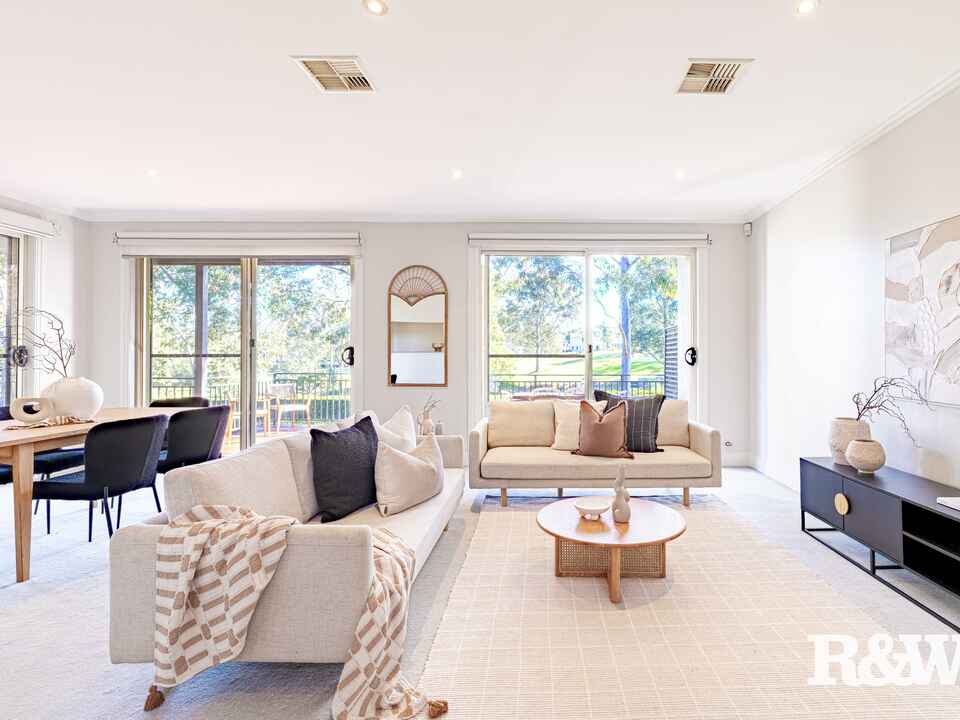 13 JANE JARVIS WAY Macquarie Links