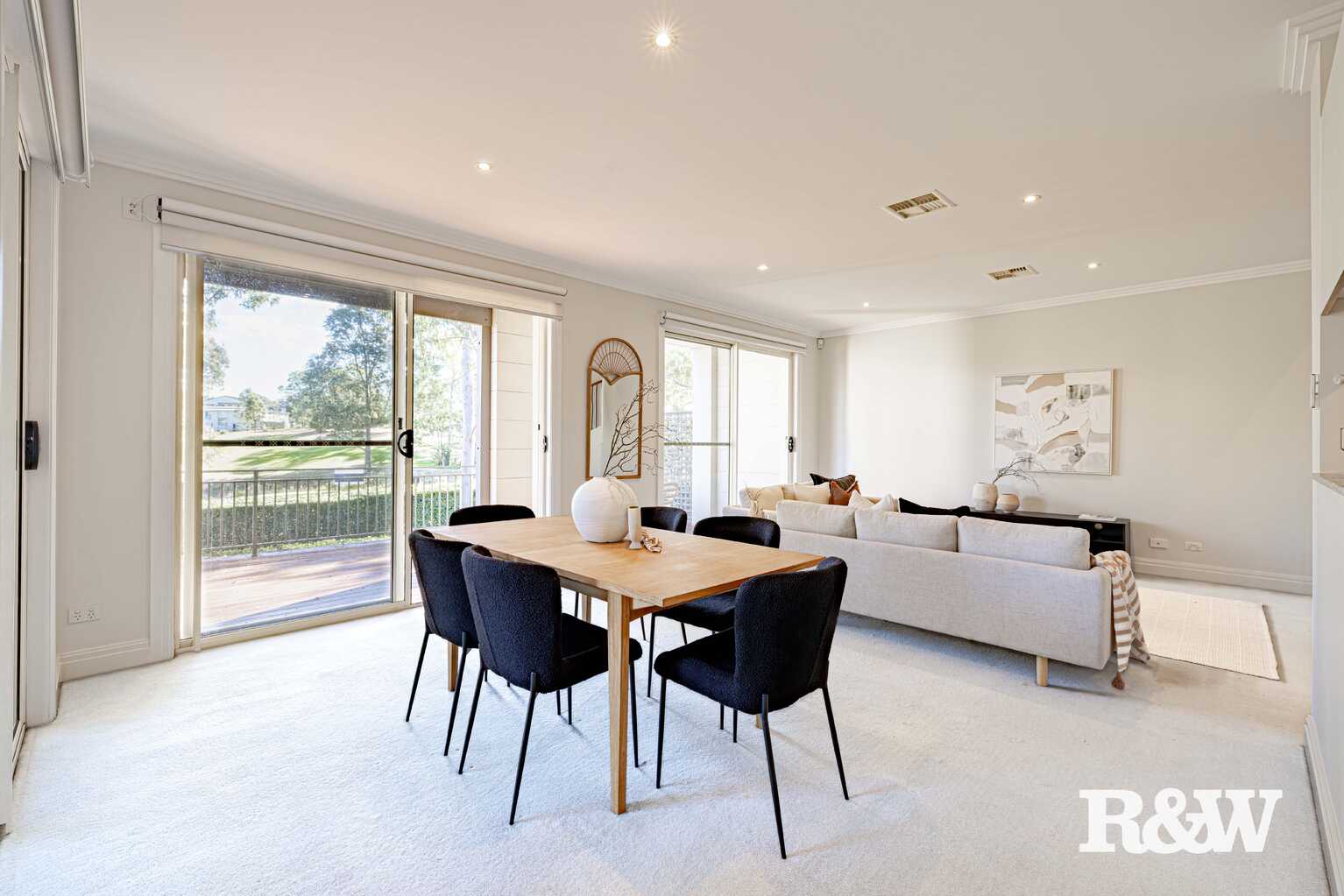 13 JANE JARVIS WAY Macquarie Links 13 JANE JARVIS WAY Macquarie Links