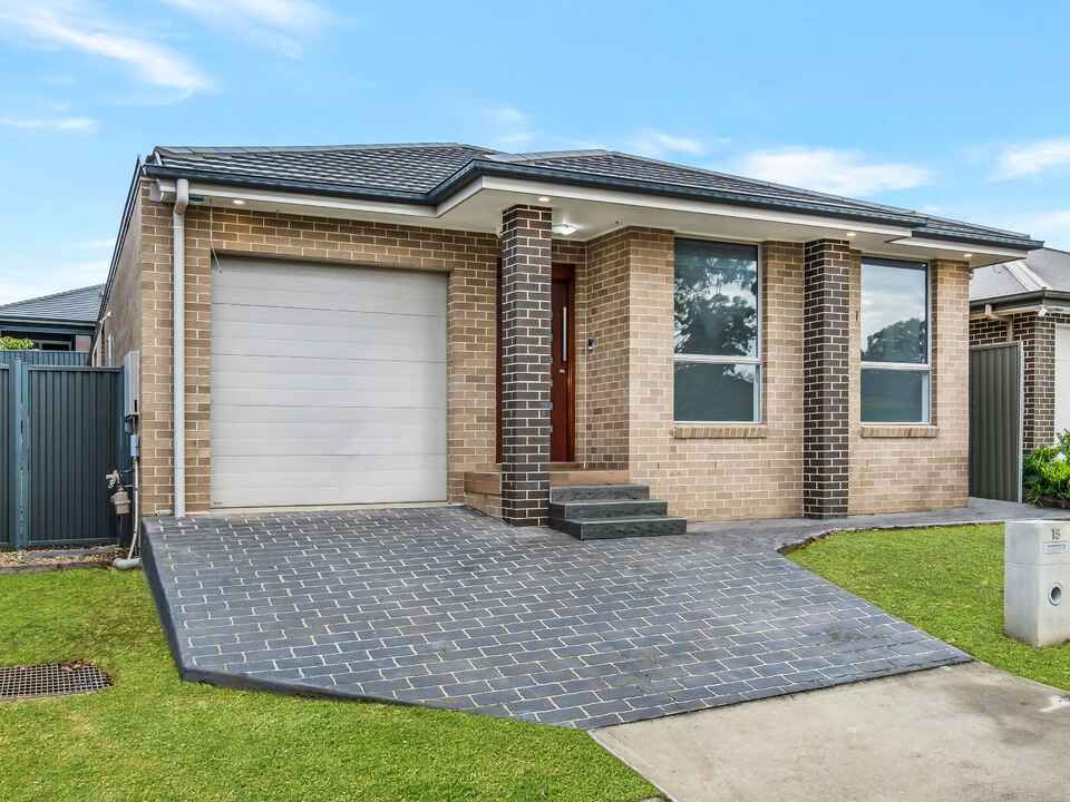 15 Arkley Avenue Claymore