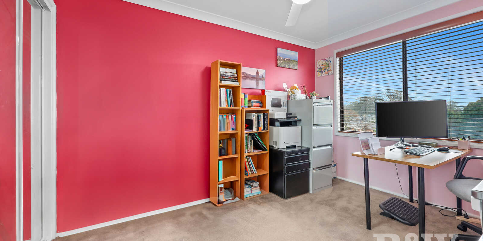 8 Larapinta Crescent St Helens Park 8 Larapinta Crescent St Helens Park