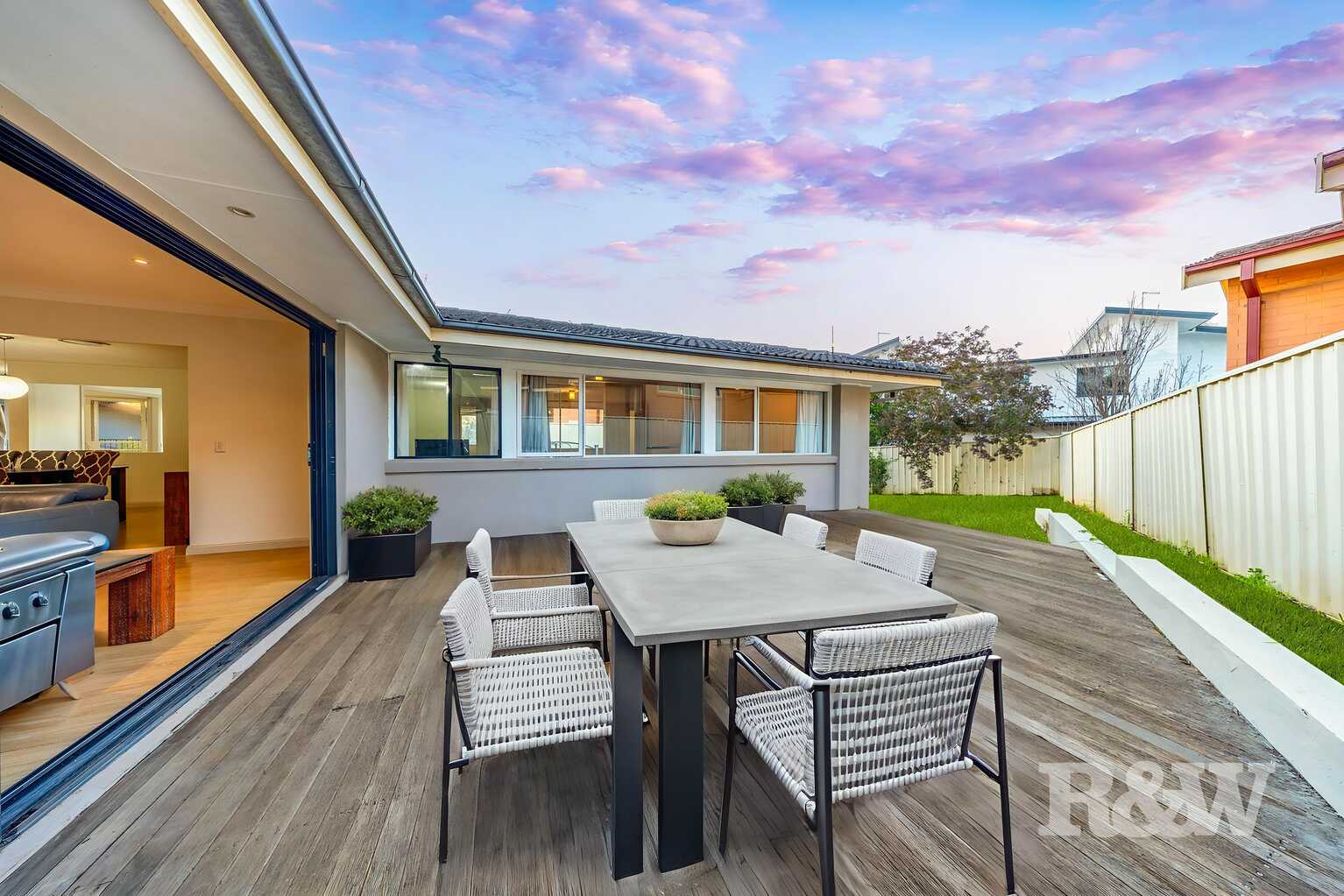 12 OMARU CRESCENT Bradbury