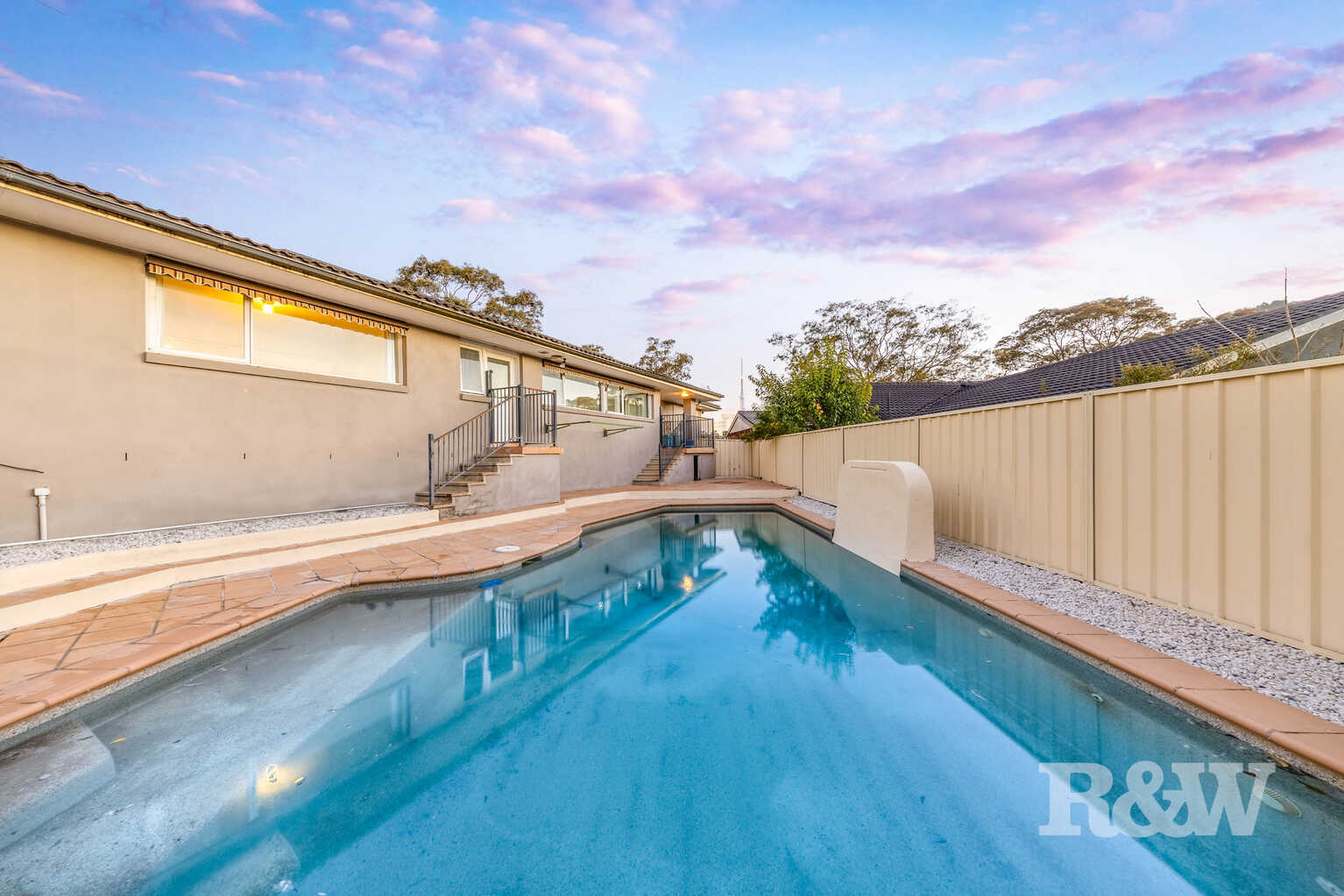 12 OMARU CRESCENT Bradbury