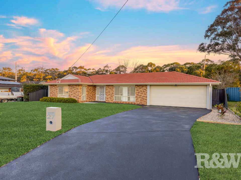 27 St James Place Appin