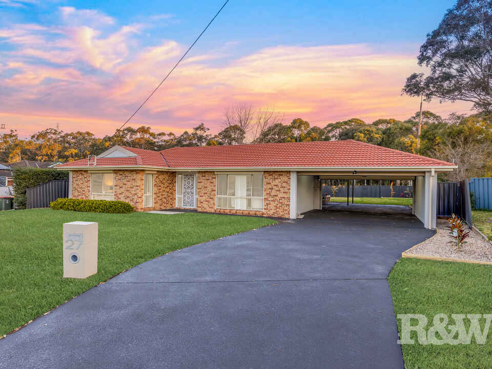27 St James Place Appin