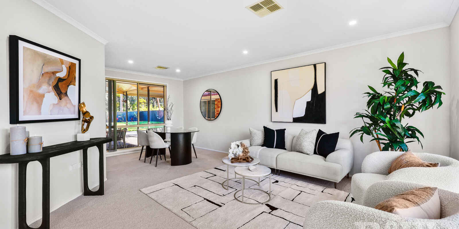 27 St James Place Appin
