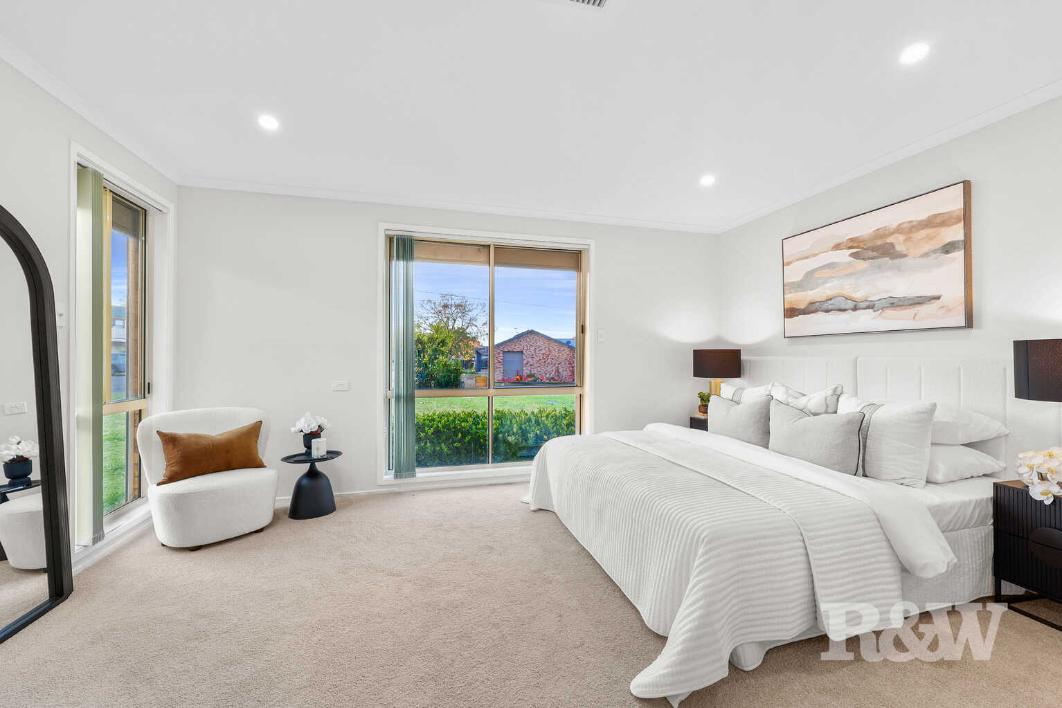 27 St James Place Appin