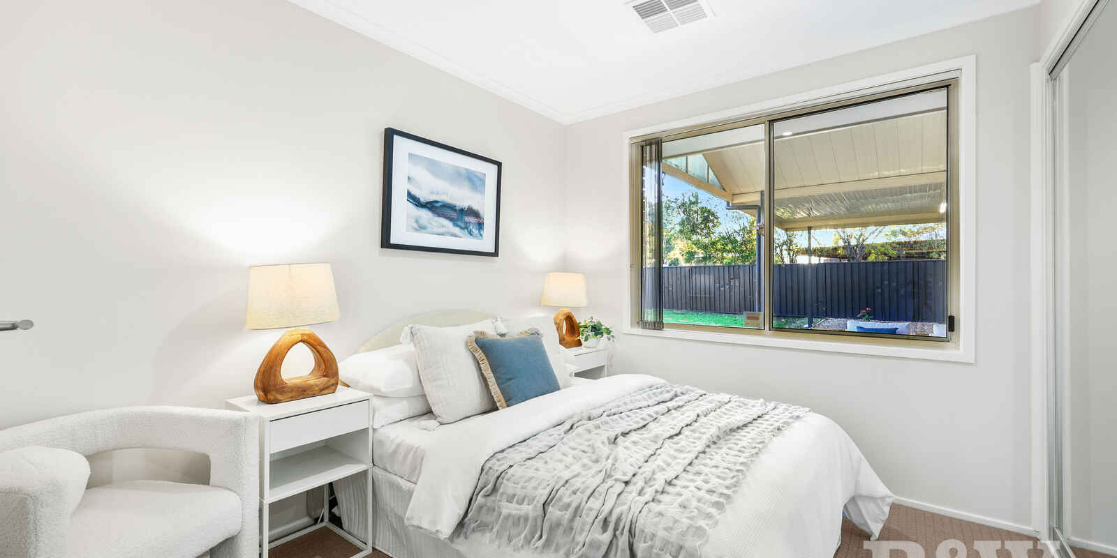 27 St James Place Appin