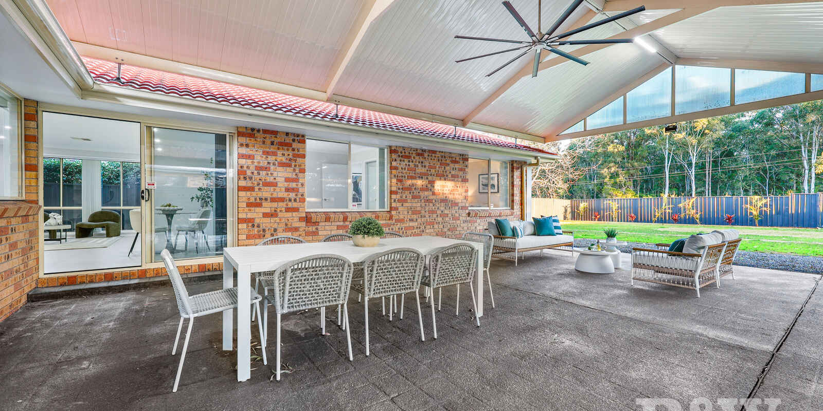 27 St James Place Appin