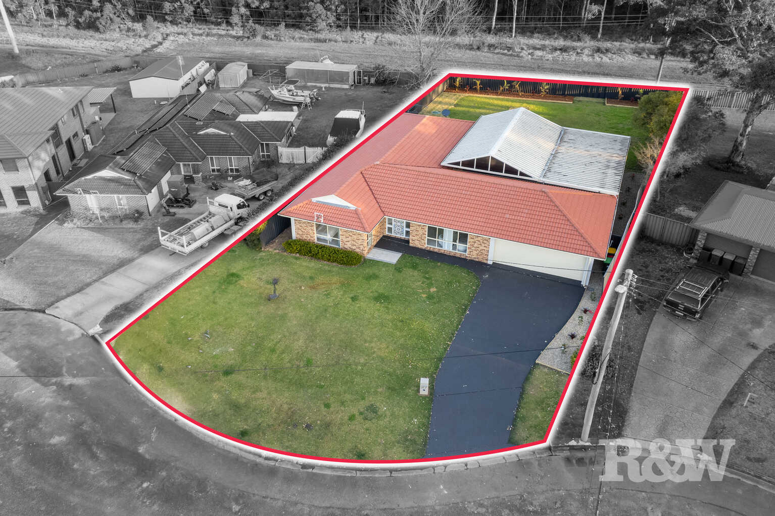 27 St James Place Appin