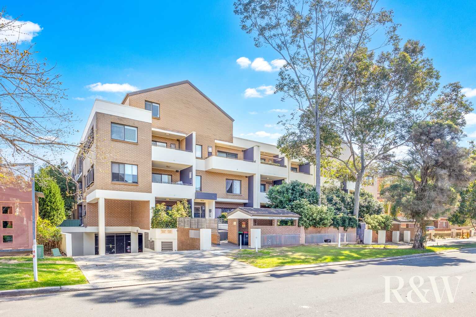 24/1-5 REGENTVILLE ROAD Jamisontown