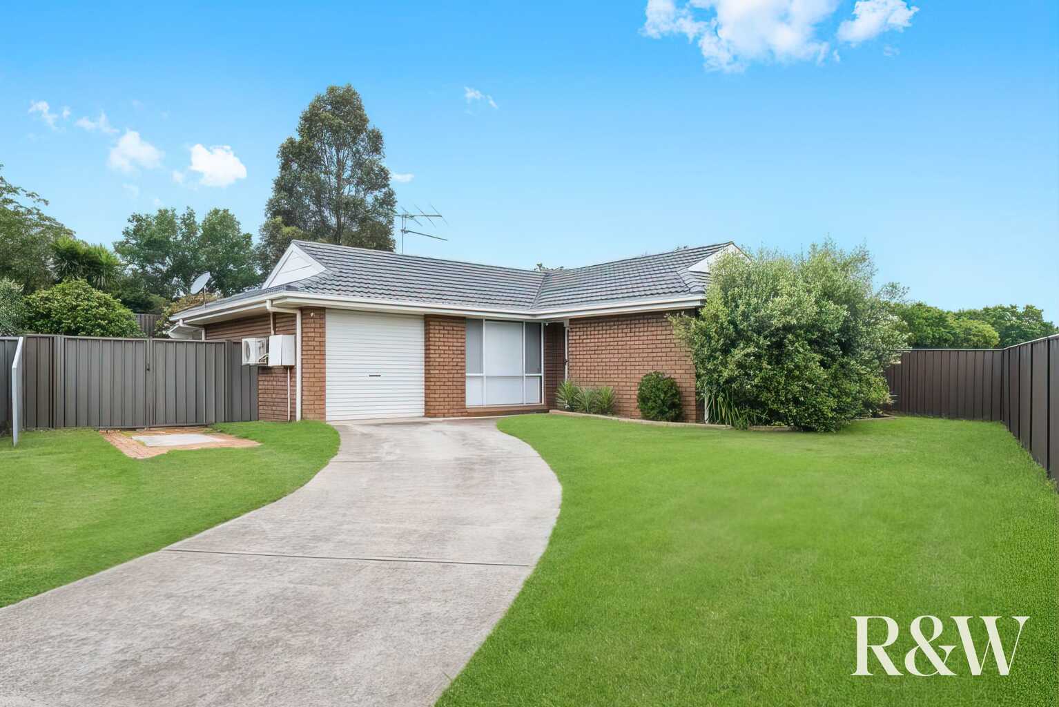 10 Fishburn Place Narellan