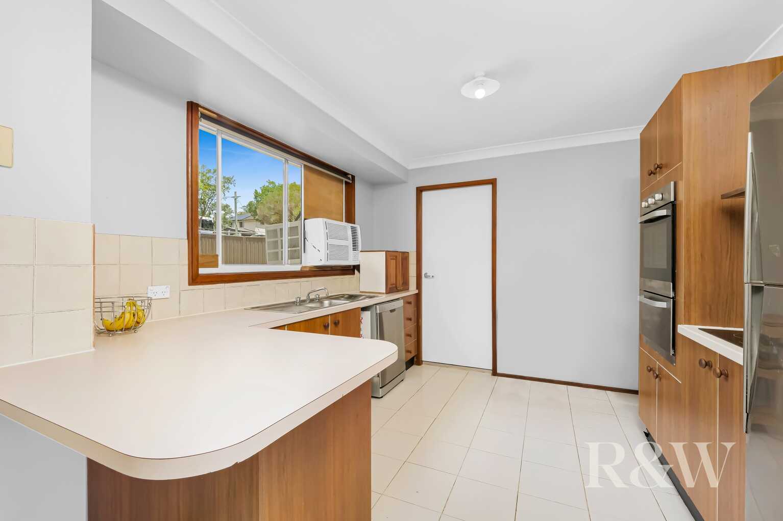 10 Fishburn Place Narellan