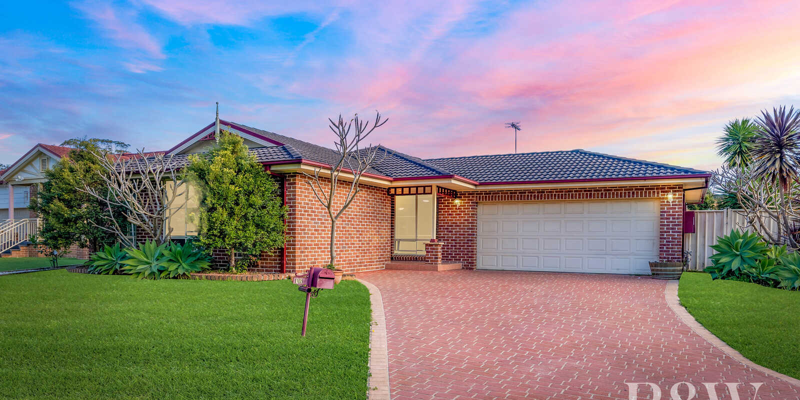 12 Martin Place Mount Annan