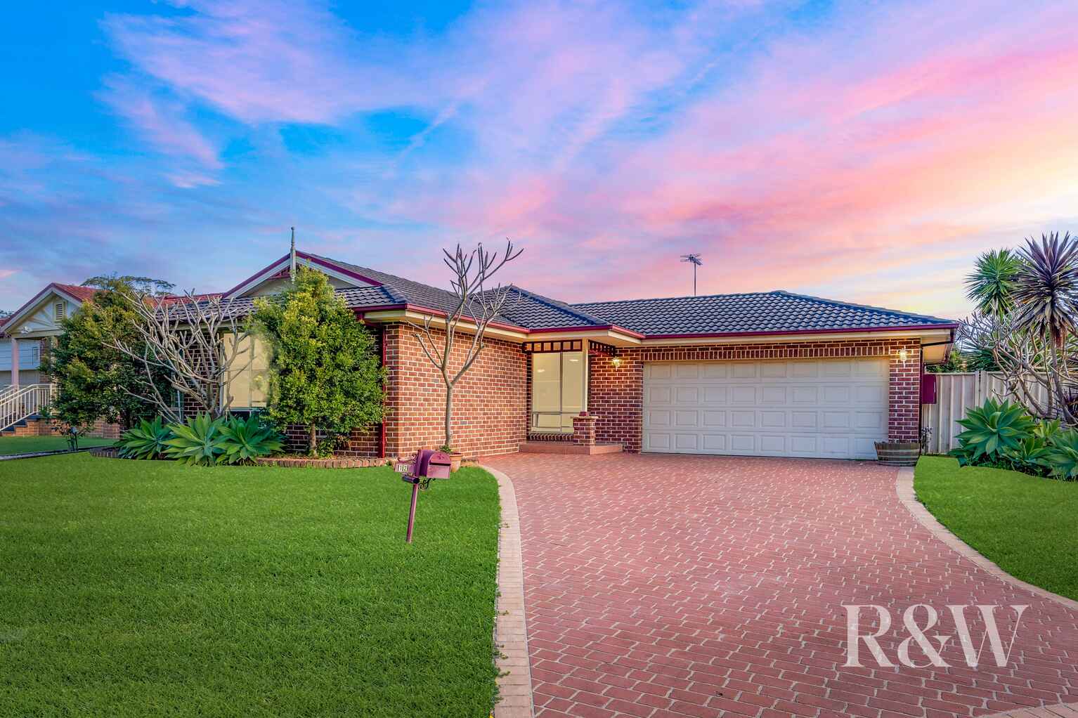 12 Martin Place Mount Annan