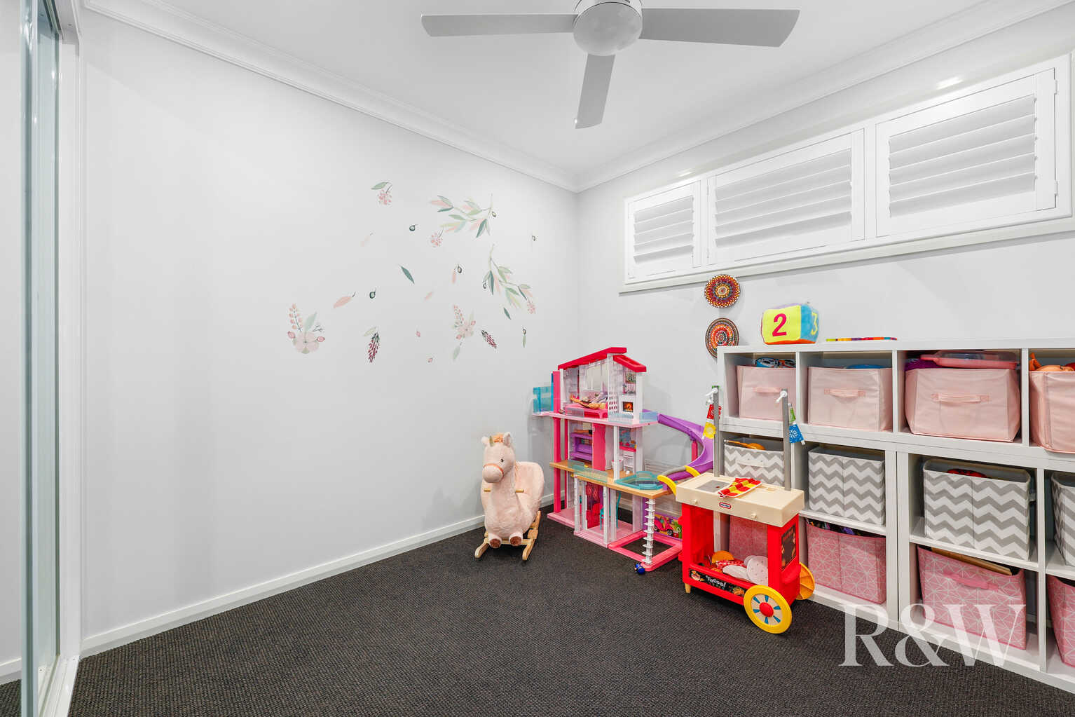 70 ABBOTT STREET Spring Farm