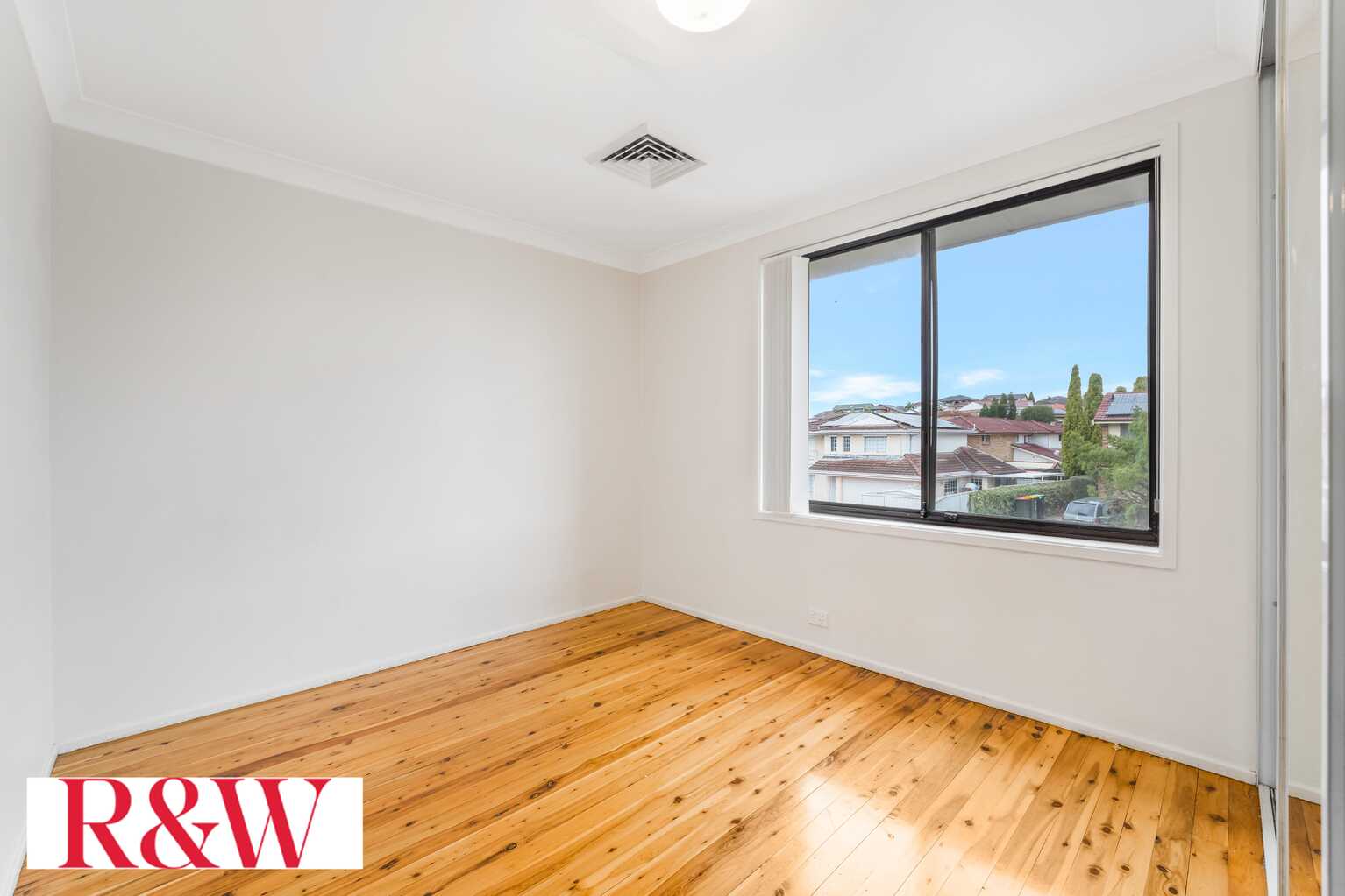 7 Bettong Crescent Bossley Park