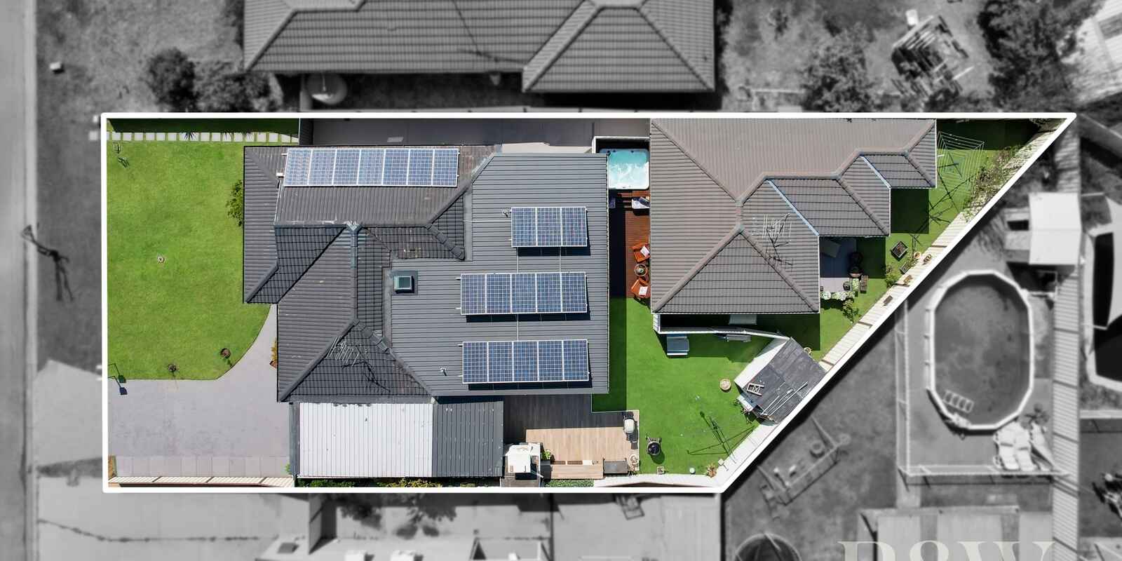 21 & 21A KIRSTY CRESCENT Hassall Grove