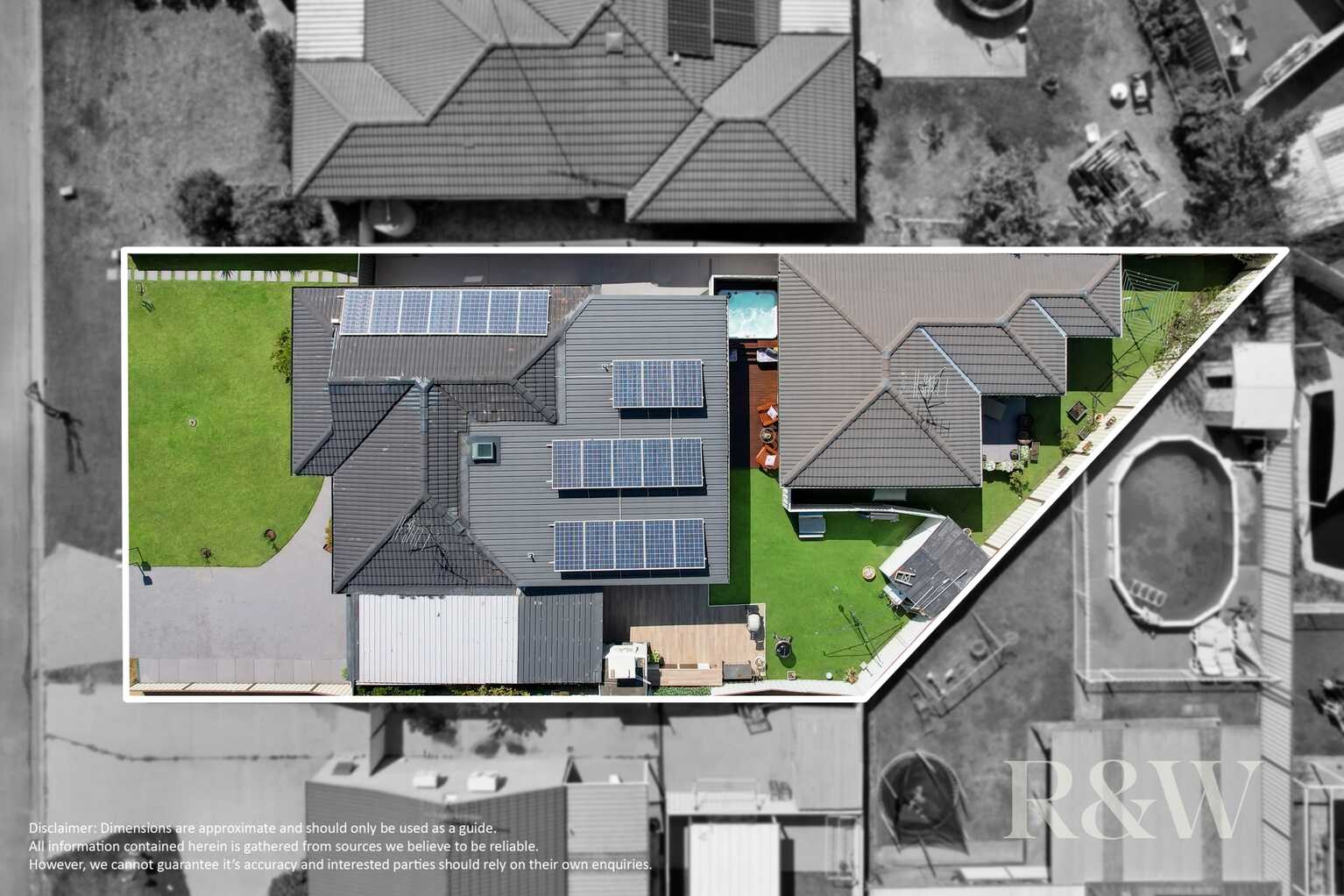 21 & 21A KIRSTY CRESCENT Hassall Grove