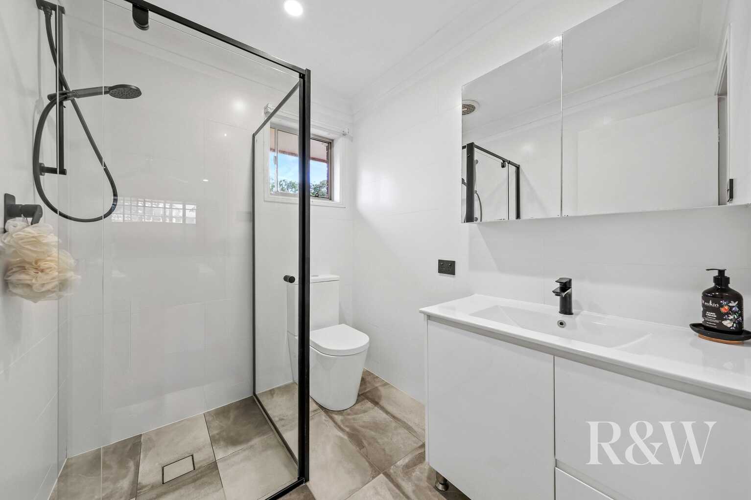 60 Peugeot Drive Ingleburn