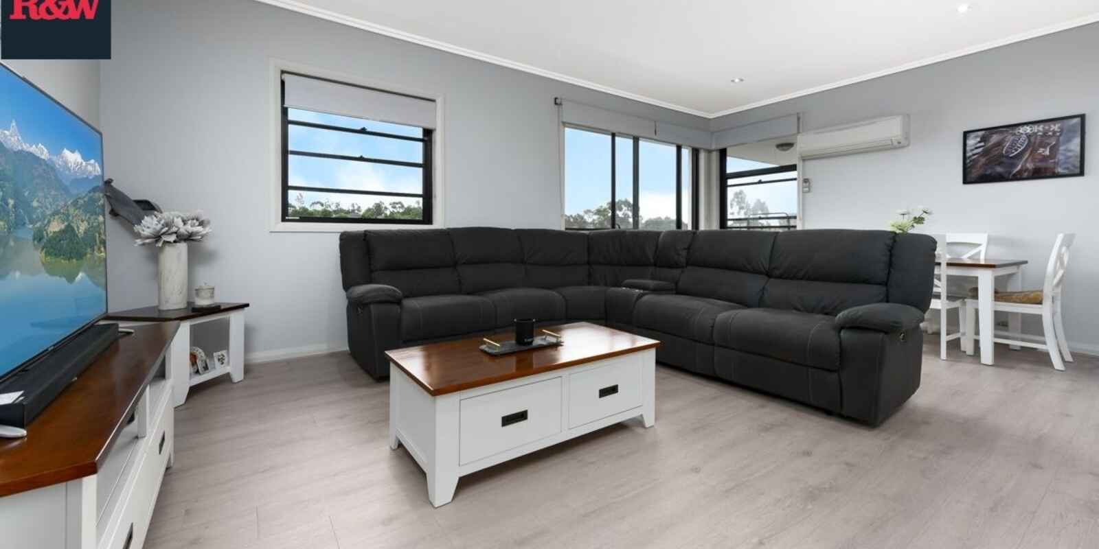 15/40 Parkside Crescent Campbelltown