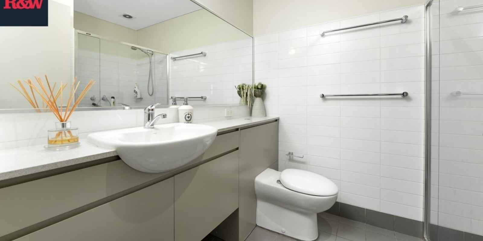 15/40 Parkside Crescent Campbelltown