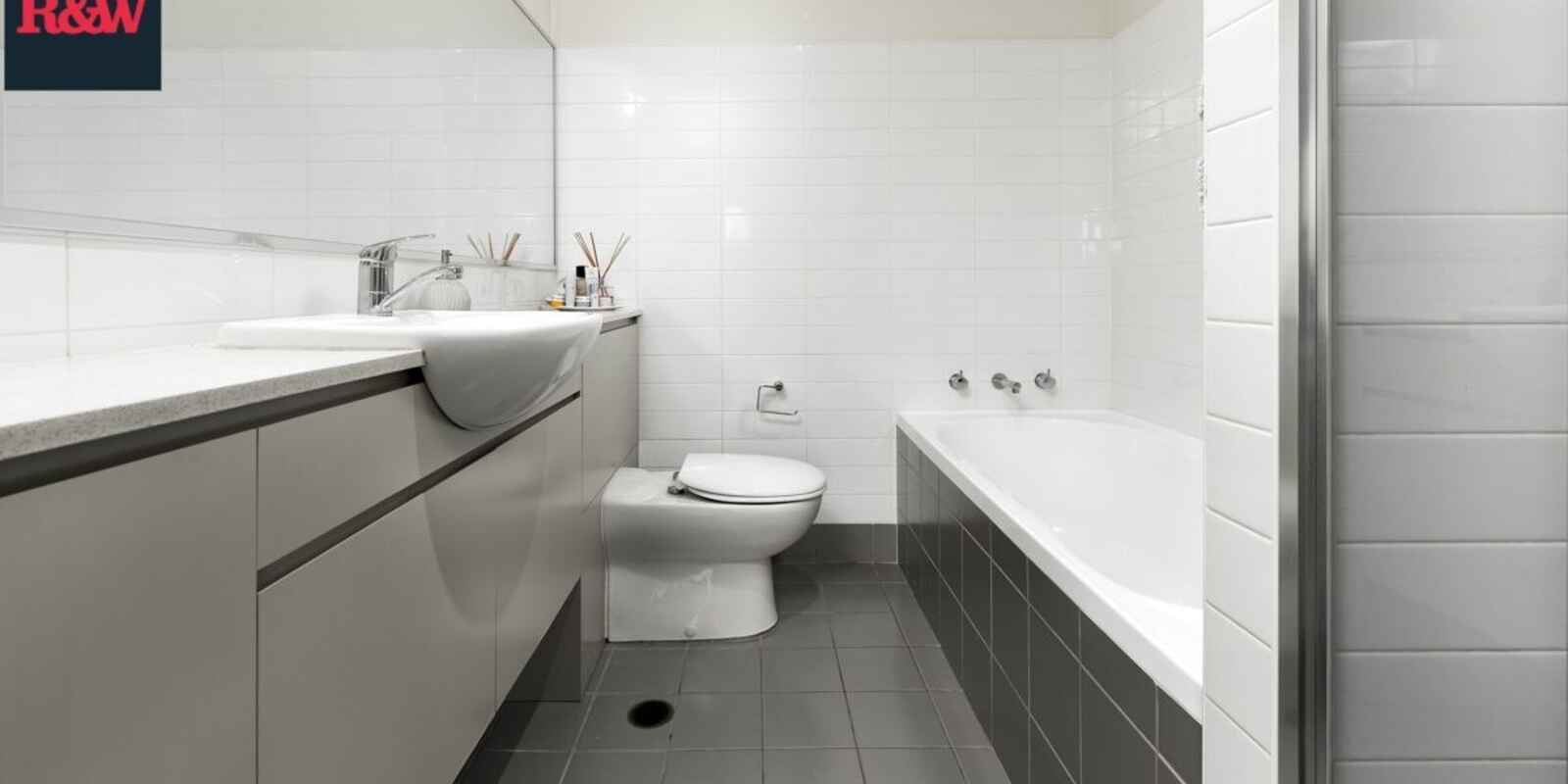 15/40 Parkside Crescent Campbelltown