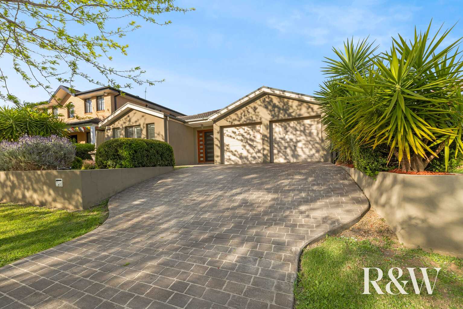 24 LORD ELDON DRIVE Harrington Park 24 LORD ELDON DRIVE Harrington Park