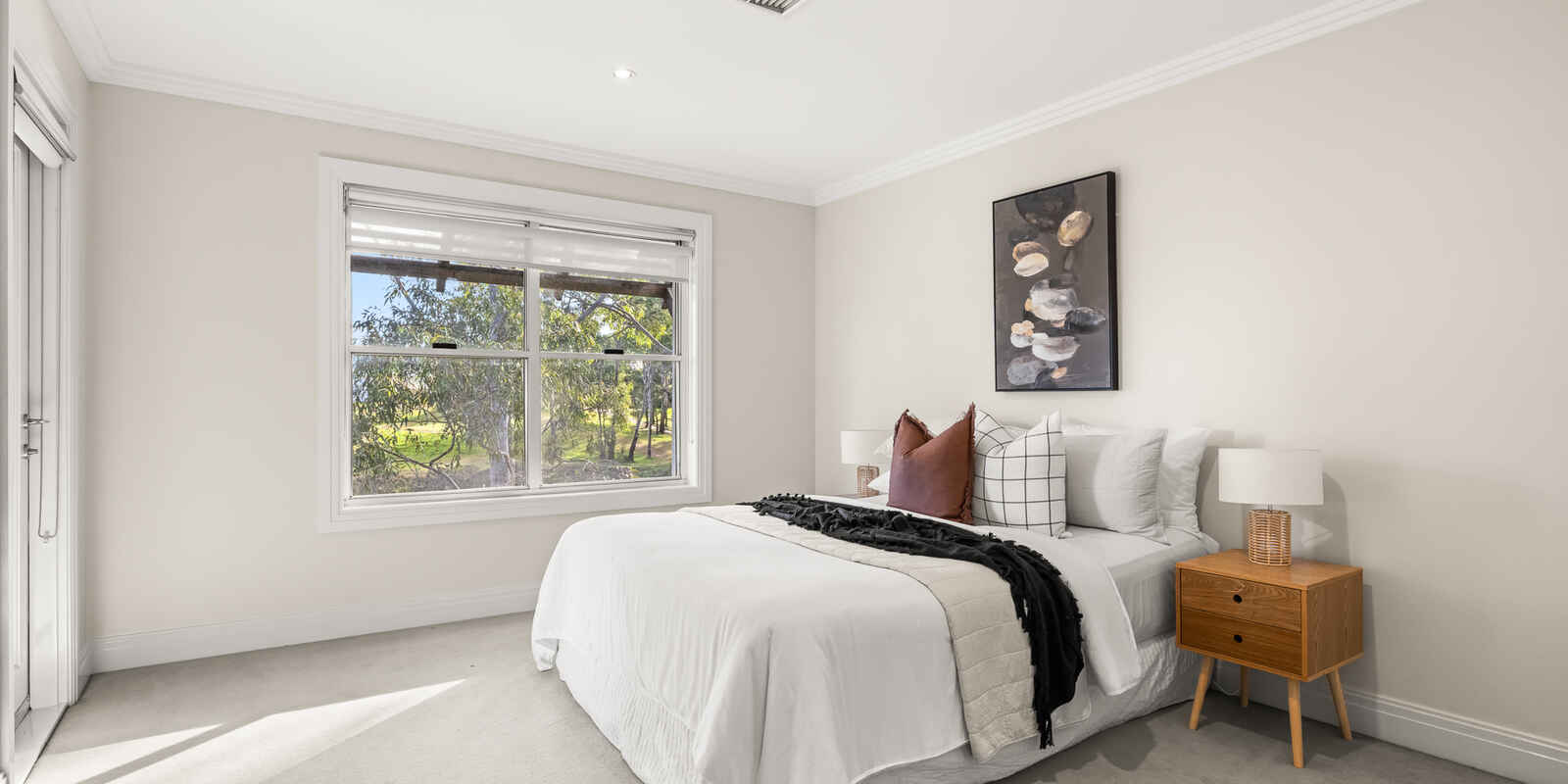 13 Jane Jarvis Way Macquarie Links
