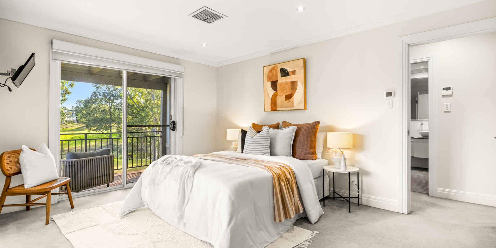 13 Jane Jarvis Way Macquarie Links