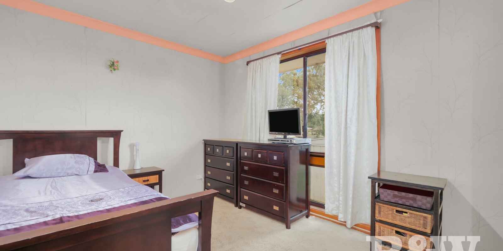 10 and 10A Griffiths Place Eagle Vale