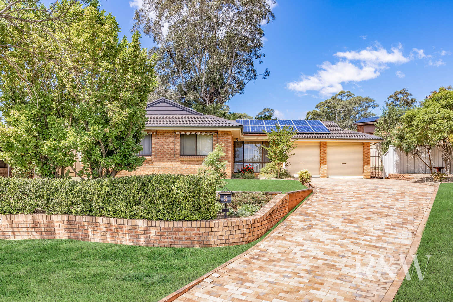 5 DELAUNAY STREET Ingleburn