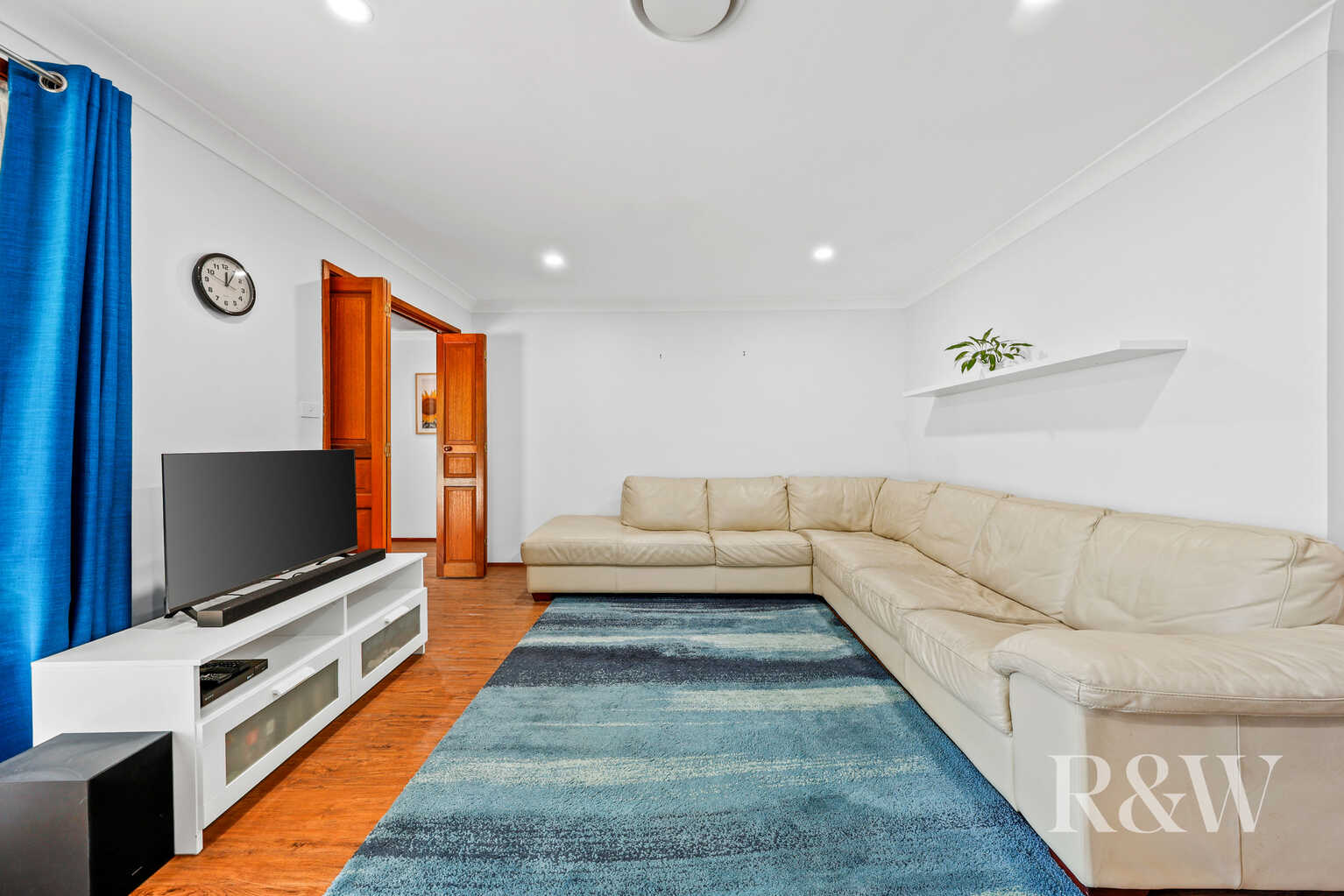5 DELAUNAY STREET Ingleburn