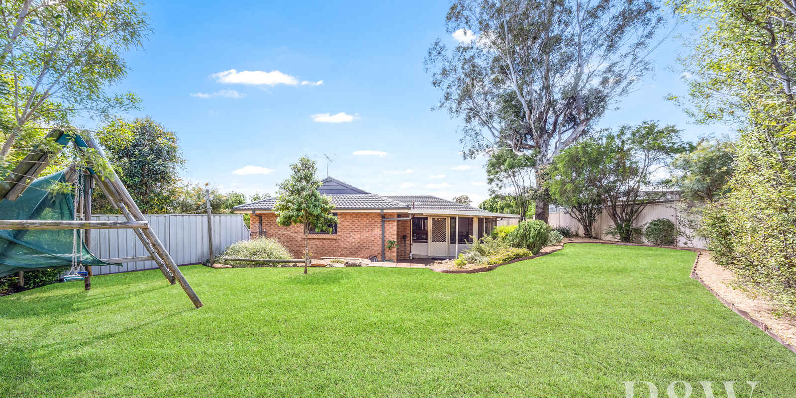 5 DELAUNAY STREET Ingleburn