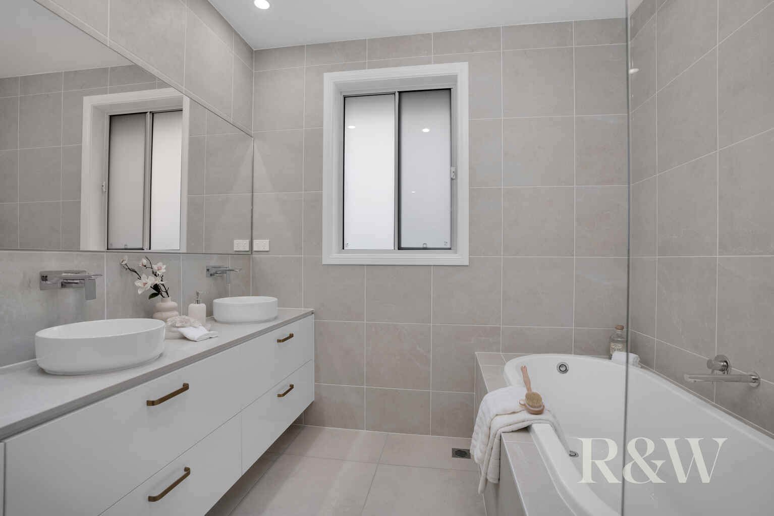 14 BRONZEWING STREET Tahmoor