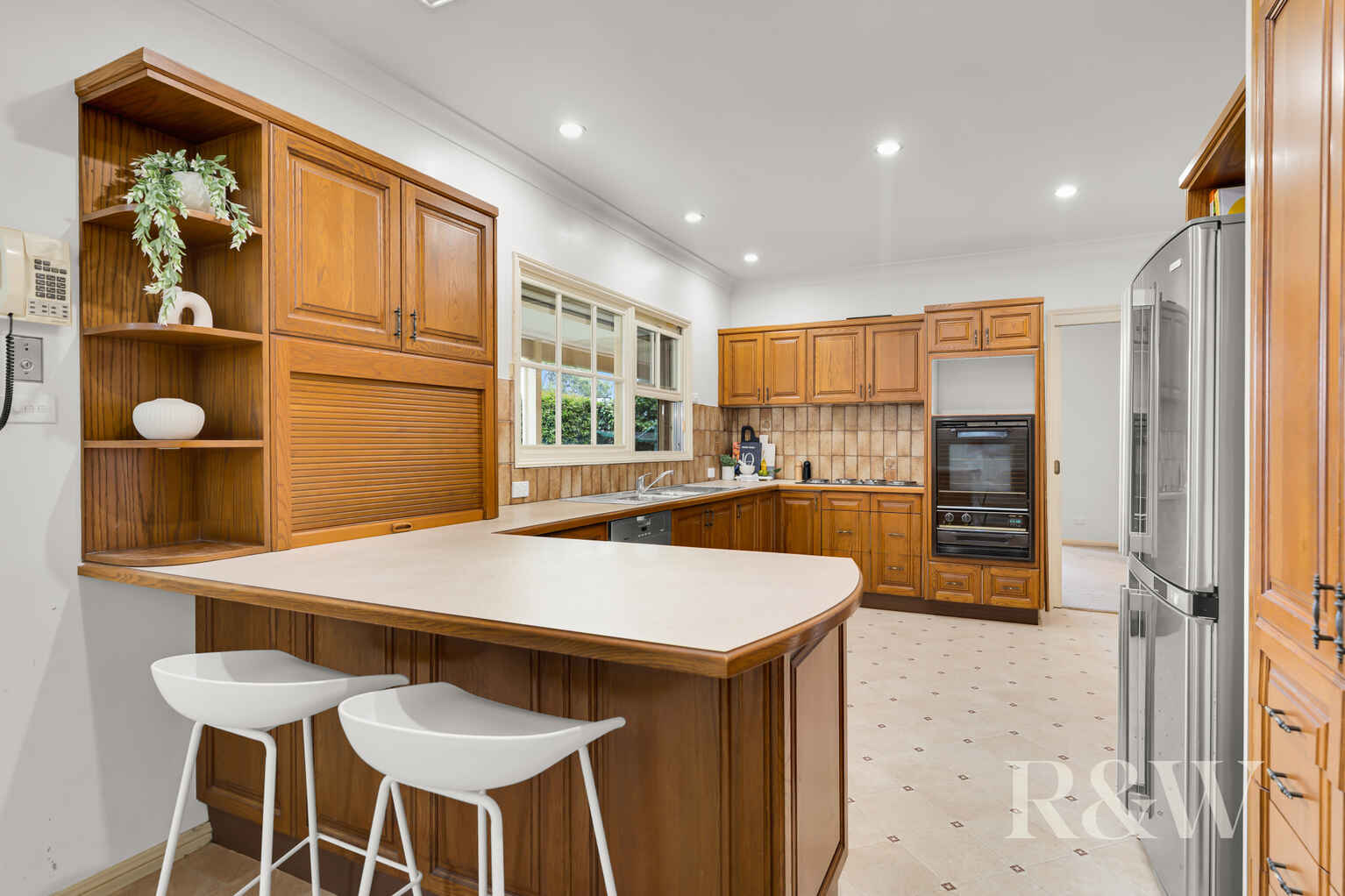 37 BAINBRIDGE AVENUE Ingleburn