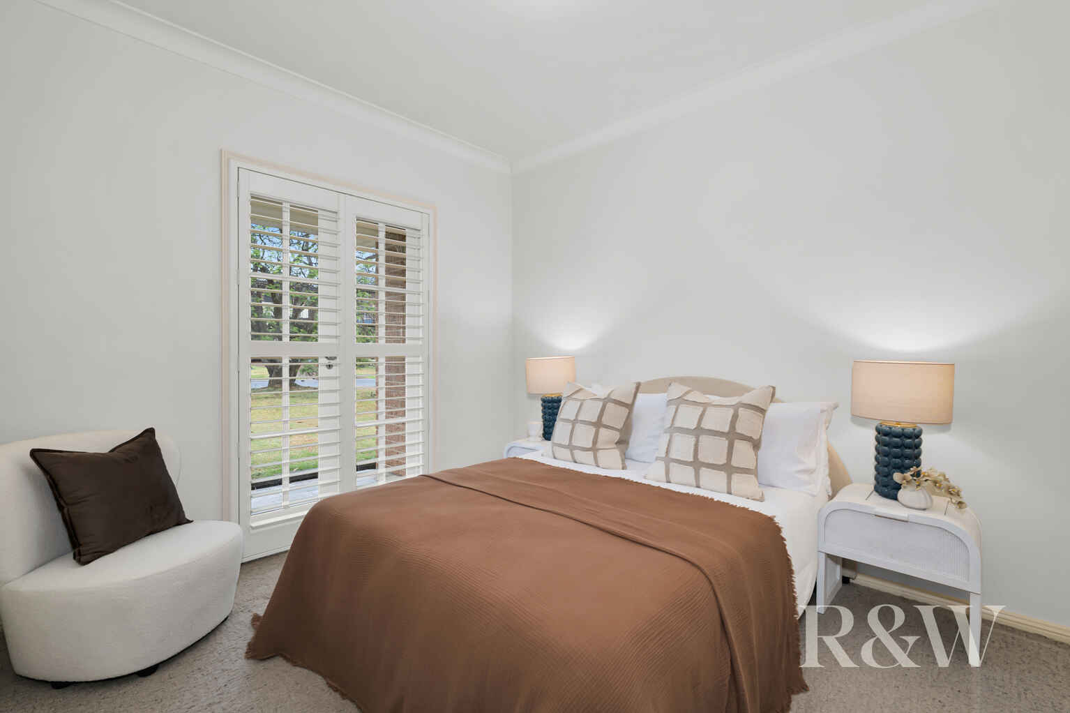 37 BAINBRIDGE AVENUE Ingleburn